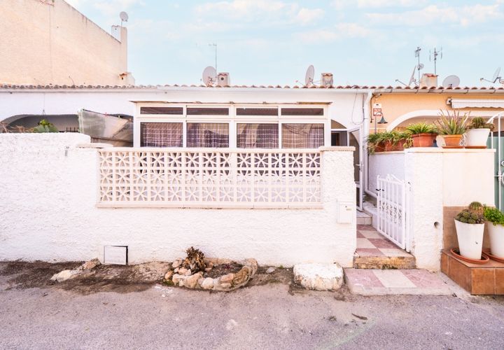Rækkehus i La Marina, Alicante, La Marina - € 75.000 | Ref: 6113VA - foto 1